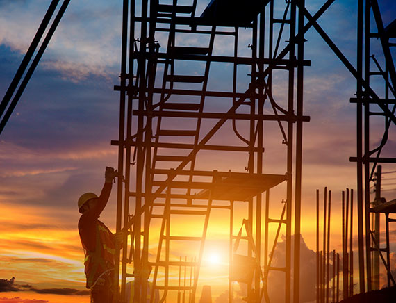Montaggio e installazione ponteggi e materiale per cantieri