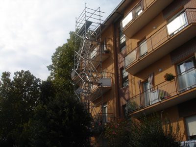 Noleggio scale a torre
